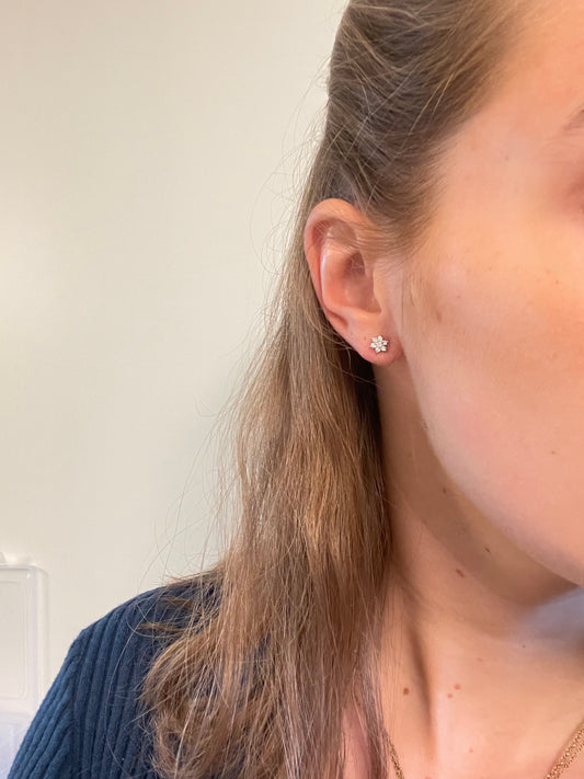 Earstud 14 - Silver